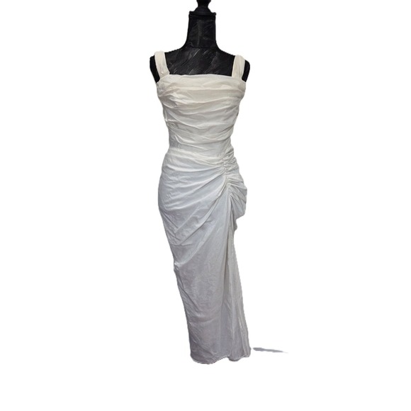 Chou Chou Dresses & Skirts - Chou Chou Women's Off-White Flattering Strapless Ruched Dress Lined Sz M